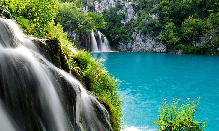 Plitvice Lakes Croatia: Best Things To Do In National Park 3 Crystal clear water of Plitvice Lakes