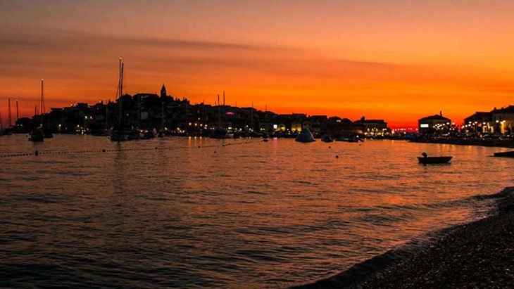 Primošten Croatia - Travel Guide & Itinerary 6 Primosten Croatia Night