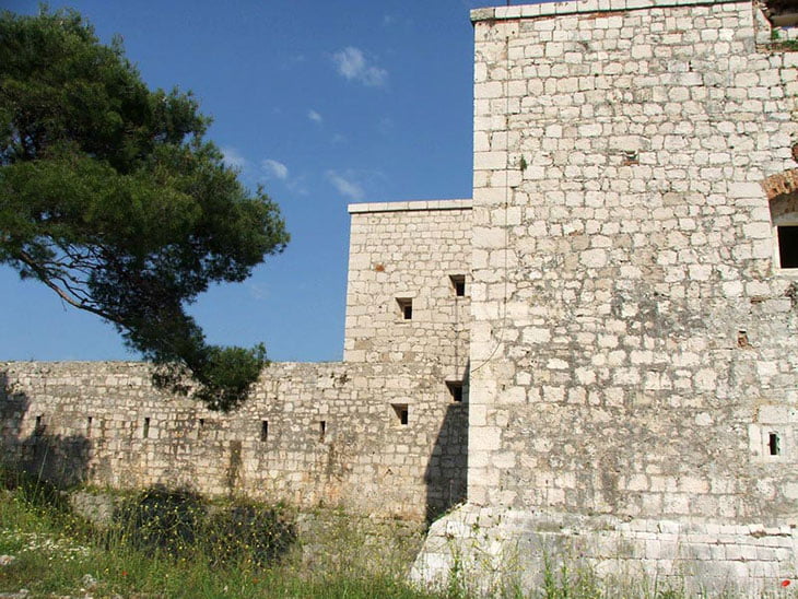 Vis town fortress