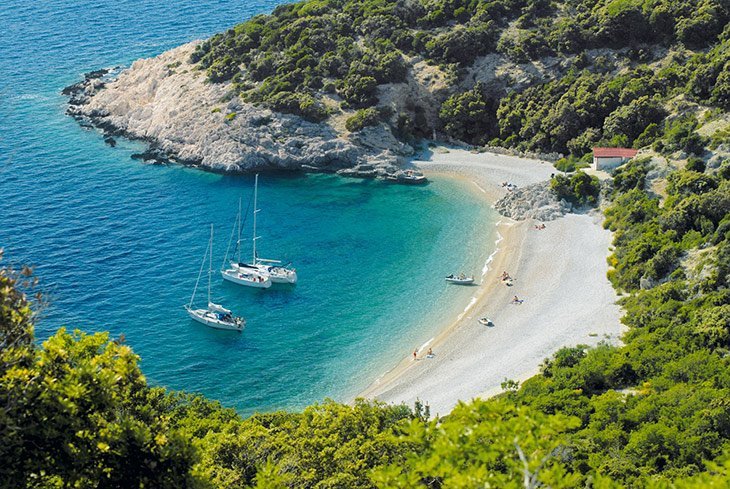 Cres Croatia: Best Things To Do, Attractions, Beaches & Getting There 22 Cres Sailing