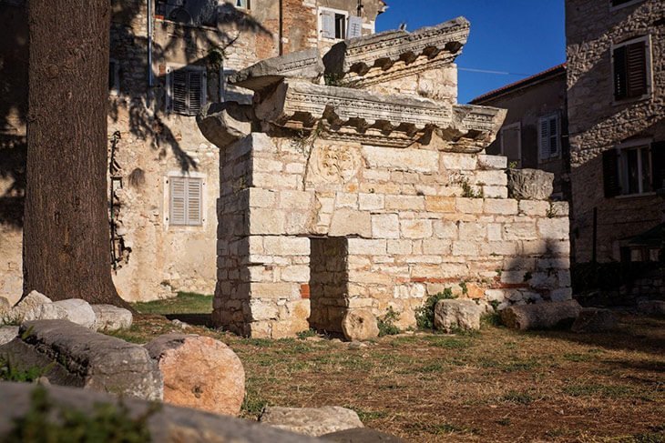 Poreč Croatia: Beaches, Attractions, Hotels & Things To Do 8 Temple Of Neptune